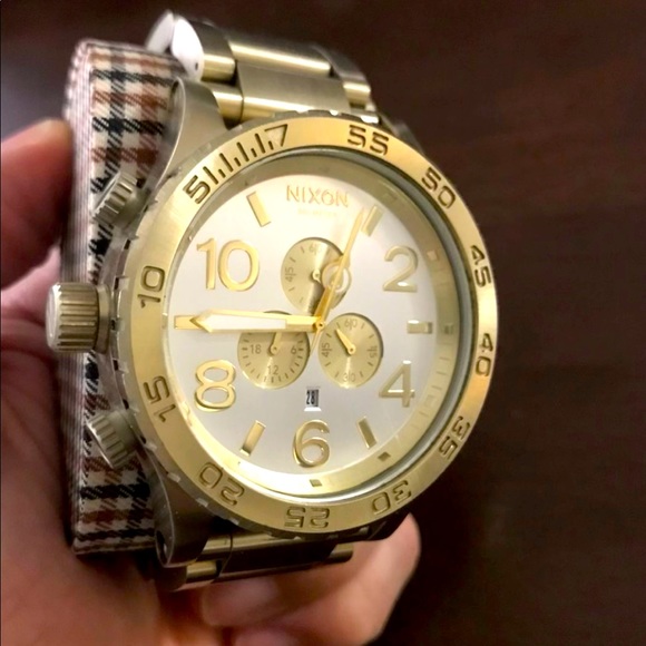 Nixon Other - NIXON 51-30 simplify. Rare matte gold